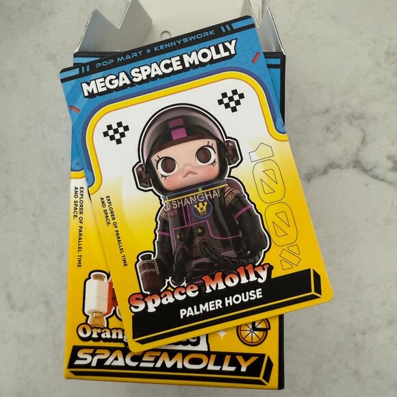 Pop Mart Mega Space Molly 100% Series 4 Palmer House figure - Picture 1 of 1